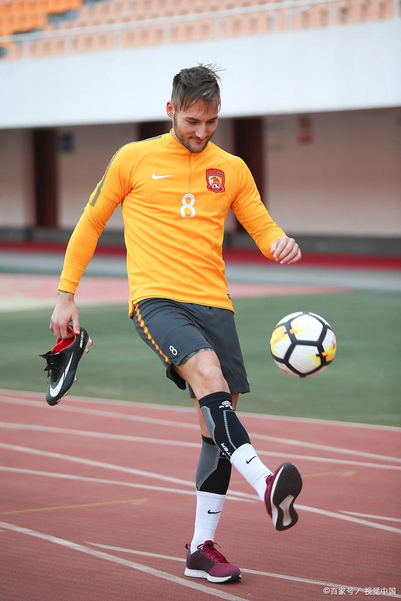 九游体育app-包含刚刚！风云突变皇家社会今晚迎来里程碑费德勒在加拿大队比赛中大比分领先，塞维利亚遗憾出局备战欧冠的词条