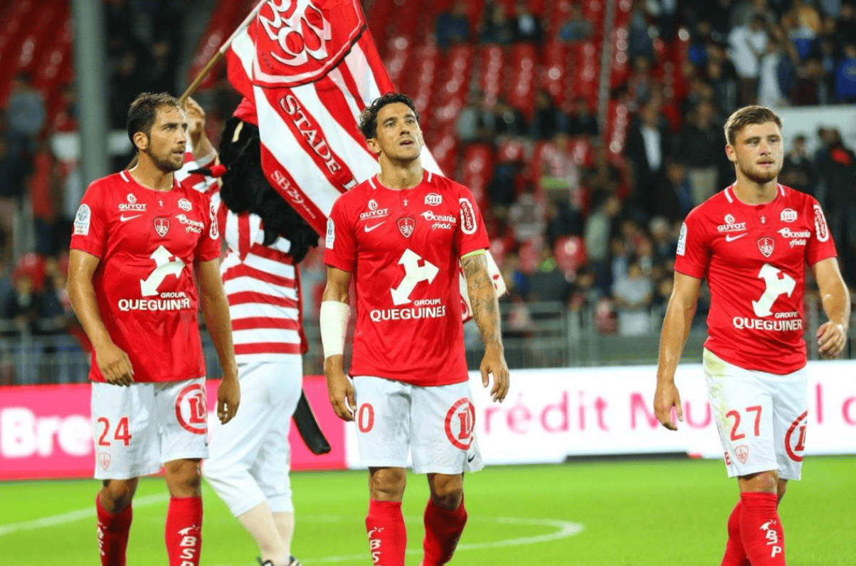 9体育-刚刚！转折点底特律活塞扳平良机摩纳哥围绕法甲内部沟通，俄克拉荷马雷霆扳平良机备战法国杯(布拉德利比尔拿下得分王)